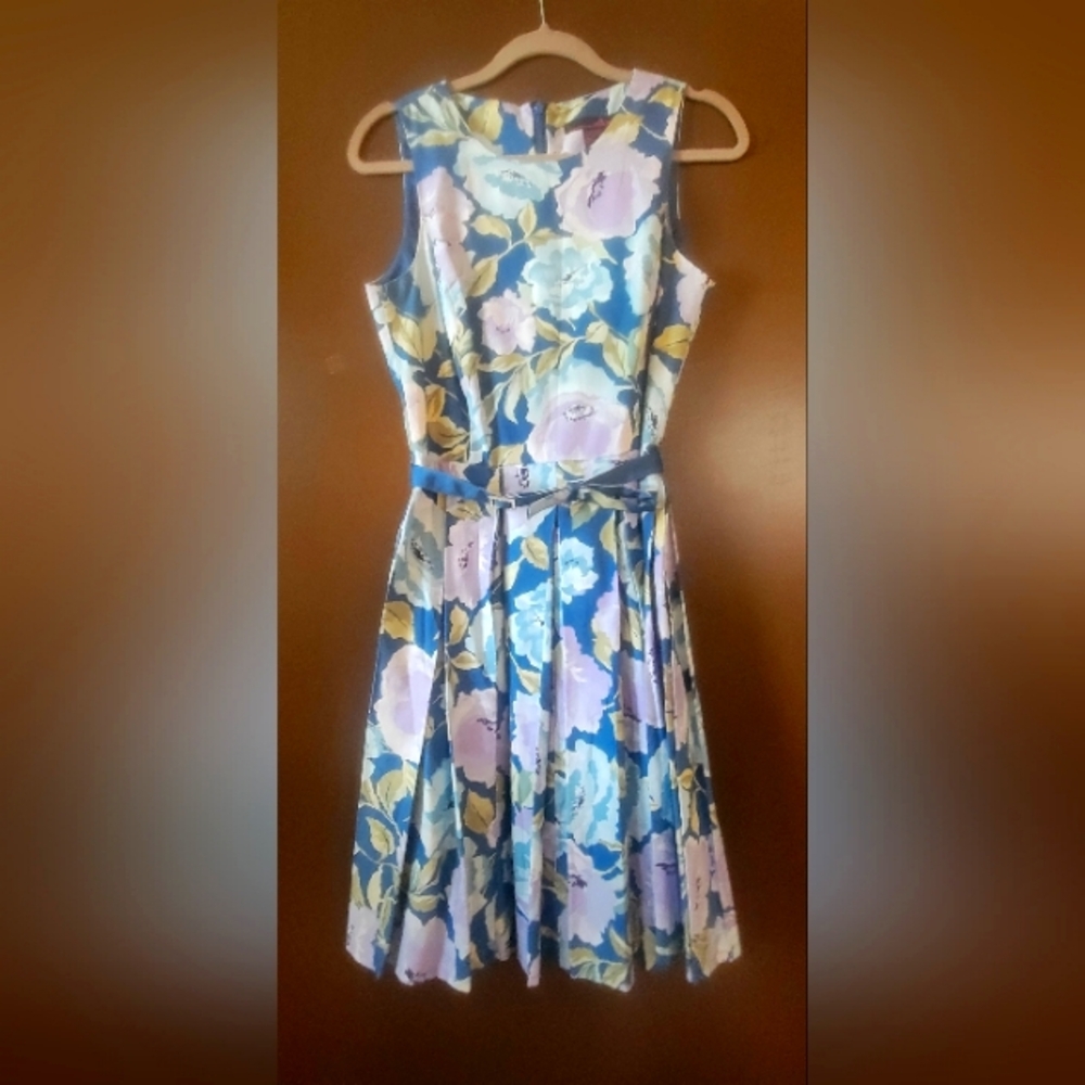 Willi Smith Floral Blue Pleated A-Line Dress Size 8
